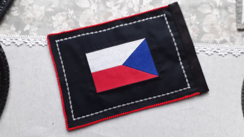 Vlaječka Česká s lebkou