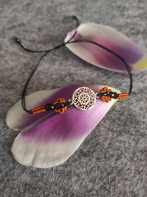 Macramé náramek - mandala