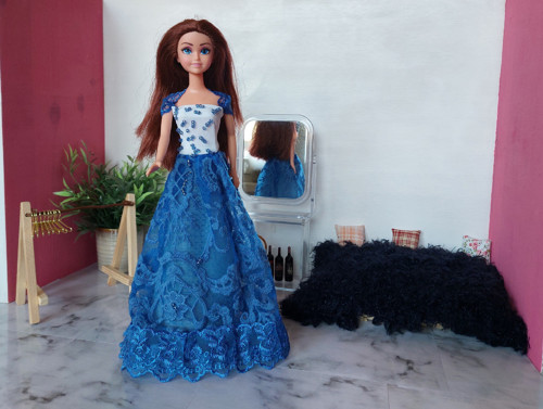 Modré krajkové šatičky pro panenku Barbie