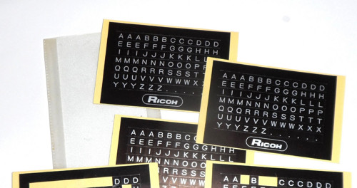 Samolepící štítky, PÍSMENA abecedy • Ricoh — foto 1