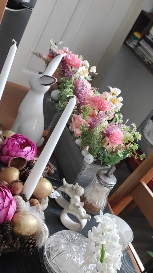 Flower truhlík. Květinový box LOUKA lososová