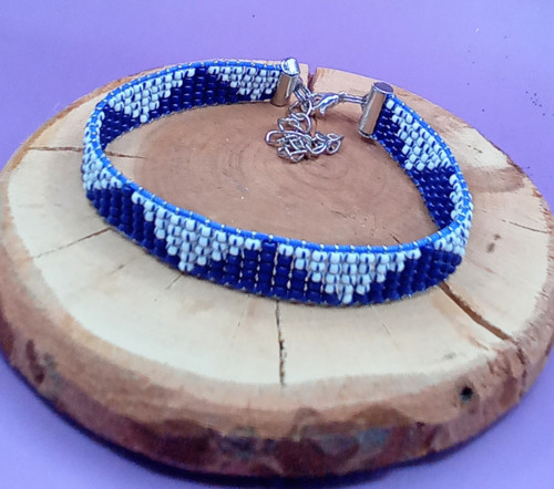 Tkaný náramek modro bílý -sleva 50%