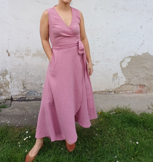 MAXI zavinovací šaty z mušelínu, bez rukávu