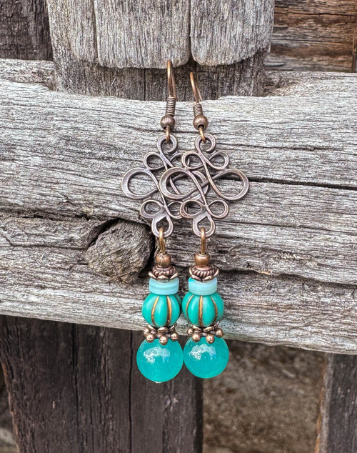 Tyrkysové jadeity s ornamentom - náušnice