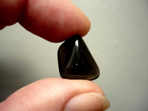 Trom. kámen - obsidián kouřový 19 mm, č.18