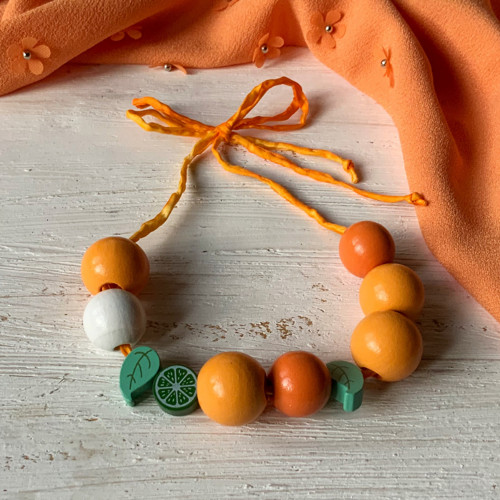 Oranžáda 1 - náhrdelník hedvábí a dřevo