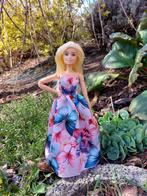 Barbie šaty motýlkové