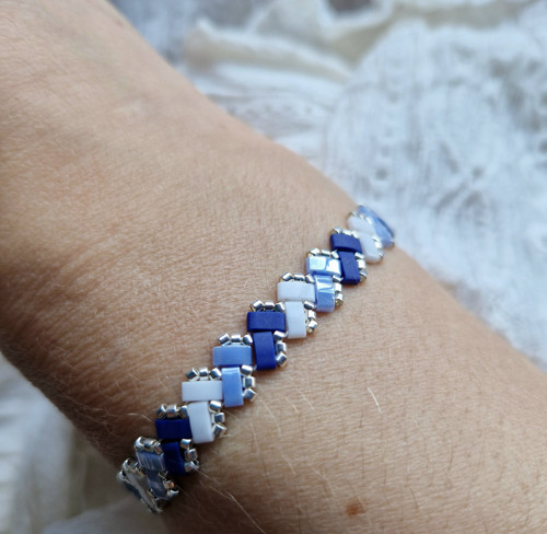 RUČNĚ ŠITÝ náramek Miyuki TILA BLUE & SILVER