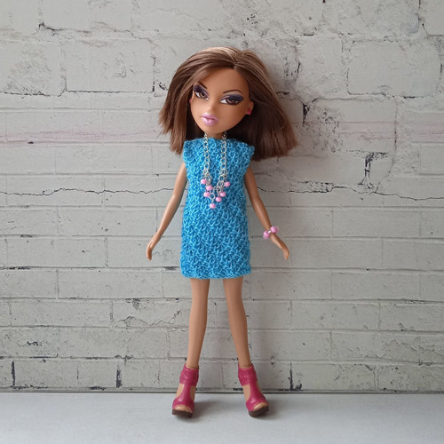 Oblečky pro BRATZ - šaty, šperky — foto 1