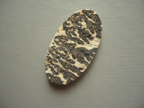 Kabošon - psilomelan 41 mm, č.17f