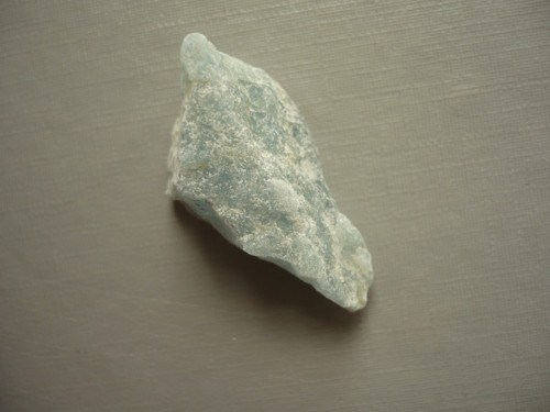Surový kámen – akvamarín 32 mm, č.11