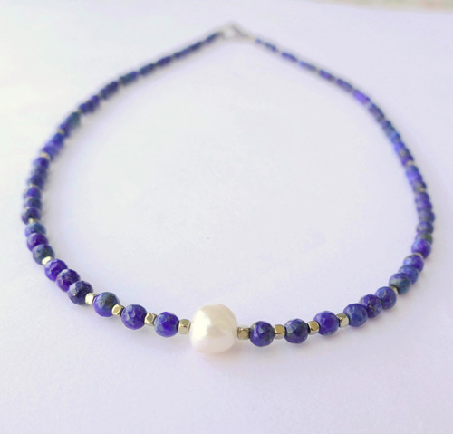 Náhrdelník s lapis lazuli a perlou (04) — foto 1