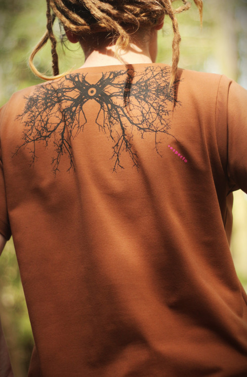 Triko ............ L — foto 1