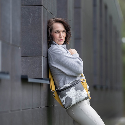 Crossbody ledvinka SALOME zvířecí motiv se žlutou