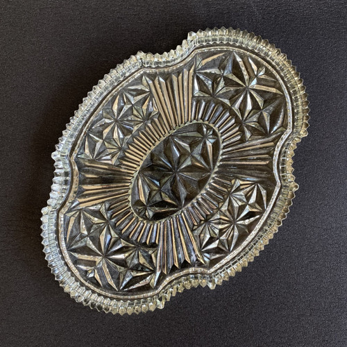 Art Deco Tvarovaný skleněný tác 35x25 cm, Rosice