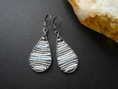 Náušnice Beaded Drop "Moonlight Grey"