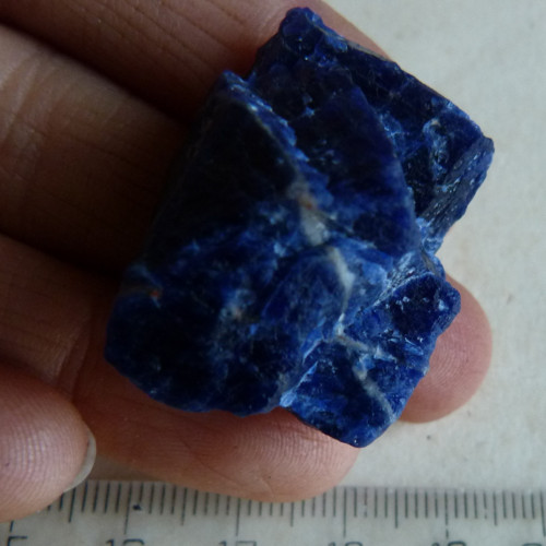 Sodalit surový - 3,1 cm - Extra!