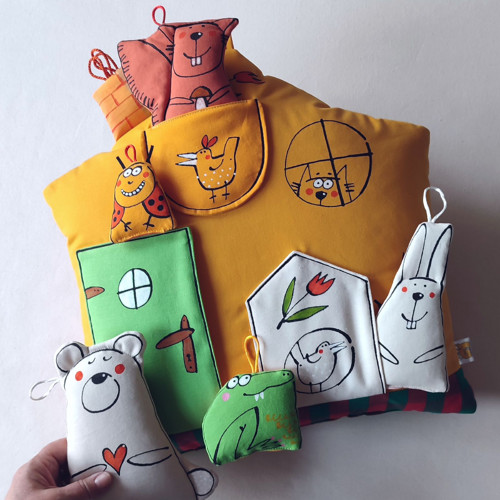 DOMEK "U LESNÍCH ZVÍŘÁTEK" - polštář — foto 1