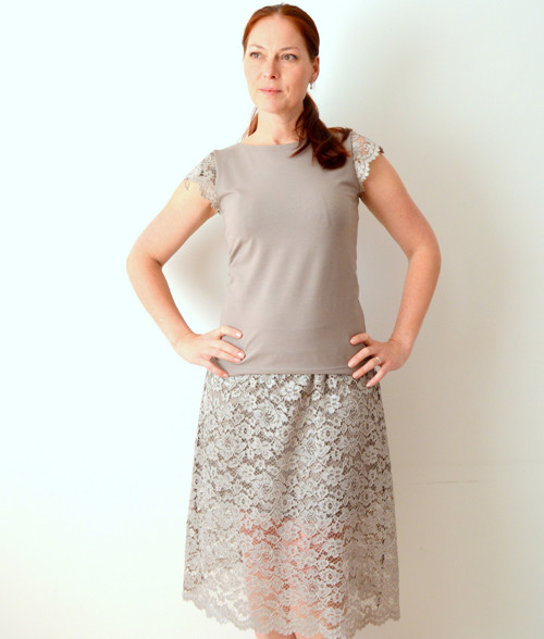 Šedá krajková sukně vel. M/L