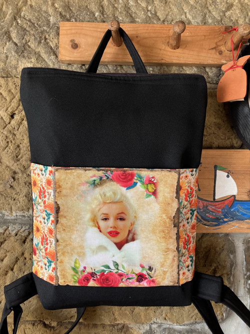 Batos s MARILYN MONROE — foto 1