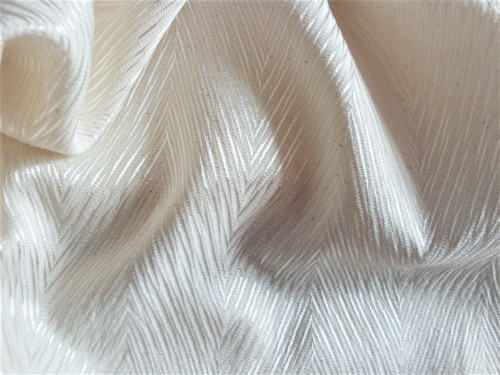 Brokát šíře 150 cm (50cm)