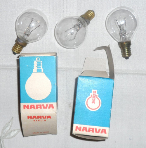 Stará ŽÁROVKA, 25 W • Narva, GDR