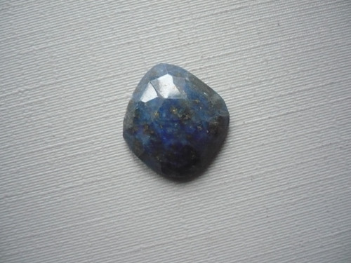 Kabošon - lapis lazuli faset. 14 mm, č.14Hf