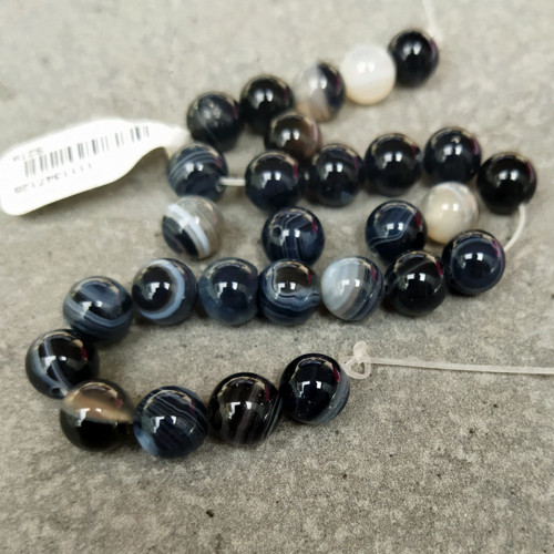 Achát Sardonyx, kulička 8mm, 3ks