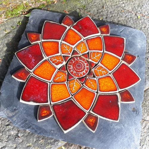 Mandala z keramických komponentů 79