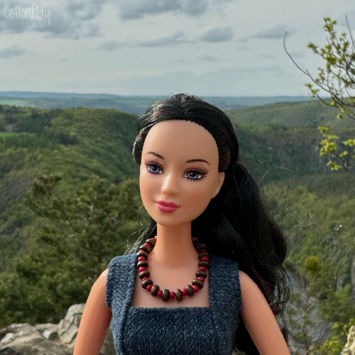 Sada 3 náhrdelníků pro Barbie - dřevěné variace