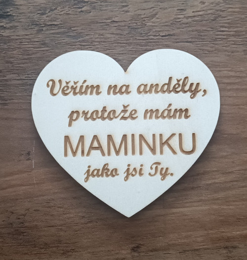 Dřevěné srdíčko pro maminku
