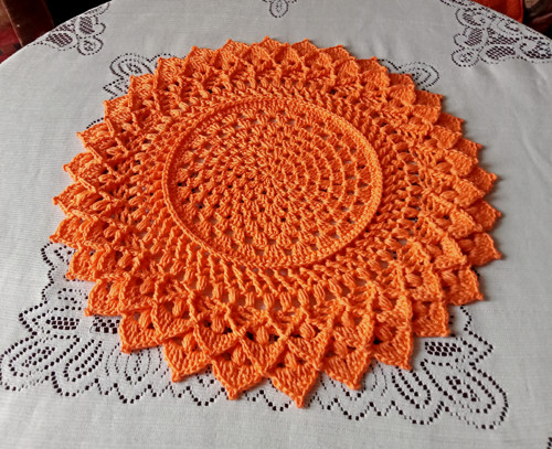 Oranžová reliéfní dečka — foto 1
