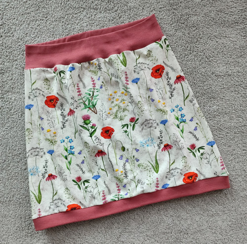LUČNÍ KVÍTÍ délka cca 50cm vel.XS-2XL