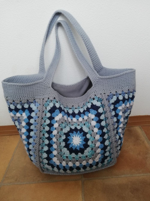 Háčkovaná kabelka Granny square/čtvercová — foto 1