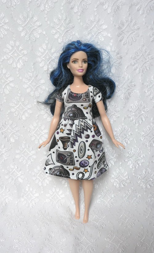 Barbie baculka - šaty — foto 1