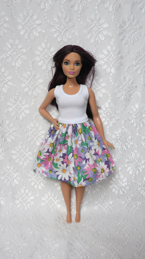 Letní šaty pro Barbie - baculka — foto 1