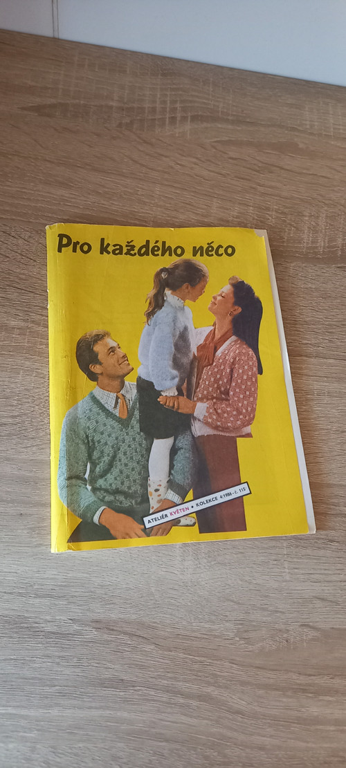 Časopis katalog , návody , střihy- škola pletení