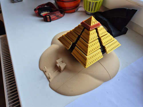 Pyramid Ship ze Stargate — foto 1