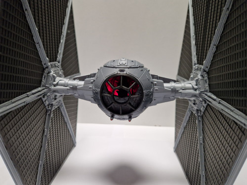 TIE fighter stíhačka ze světa Star Wars
