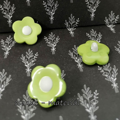 Knoflík s očkem ~ 28 mm ~ kytička ~ světle zelená