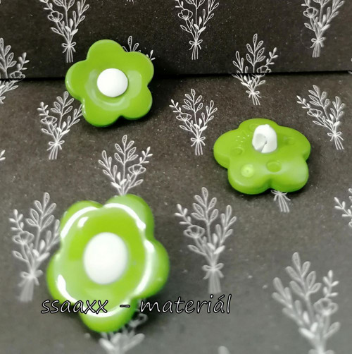 Knoflík s očkem ~ 28 mm ~ kytička ~ zelená