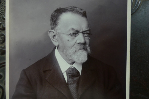 Václav...kabinetní fotografie, Josef Husák, Beroun