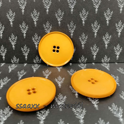 Plastový knoflík ~ 38 mm ~ hořčicový