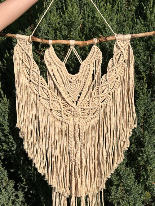 Boho dekorace MACRAME na větvičce - krémová bílá