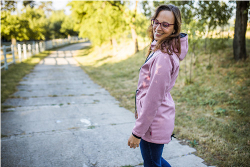 Softshellová parka- pudrová rybí kost
