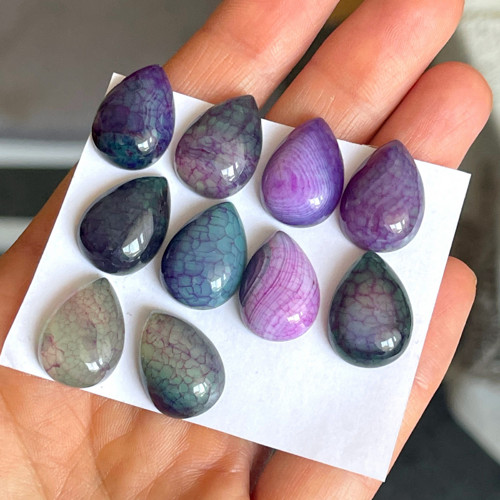 Fialovo zelený dračí achát kabošon kapka 13x18mm