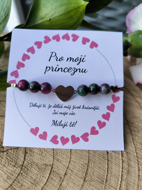 Náramek z minerálů pro princeznu