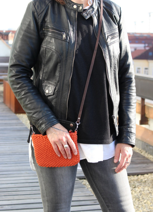 Přízová crossbody kabelka T145 cihlová