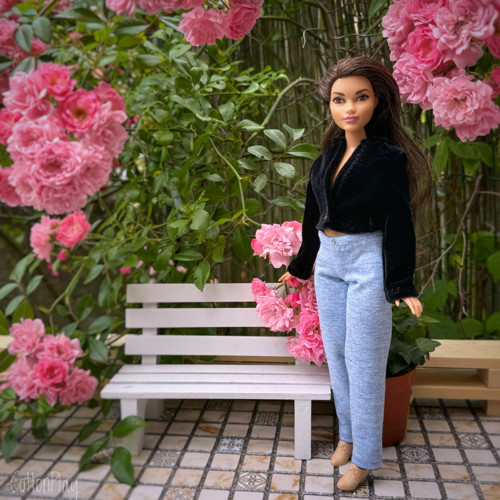 Kalhoty pro baculku Barbie (curvy) - světle modré