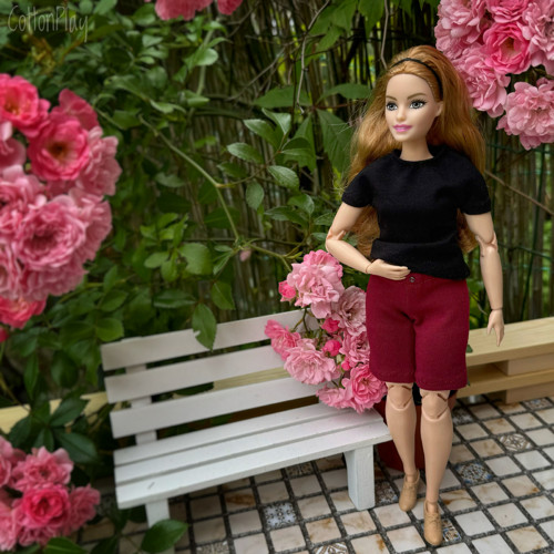 Kraťasy pro baculku Barbie (curvy) - vínové